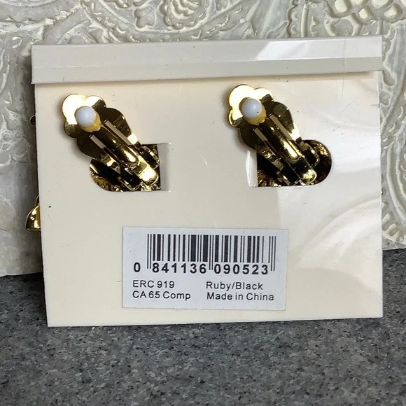NWT Amrita Singh bumble bee clip earrings - Picture 2 of 3